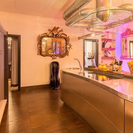 180 M2 Central ....art ...loft ..jacuzzi...horse.. Apartamento