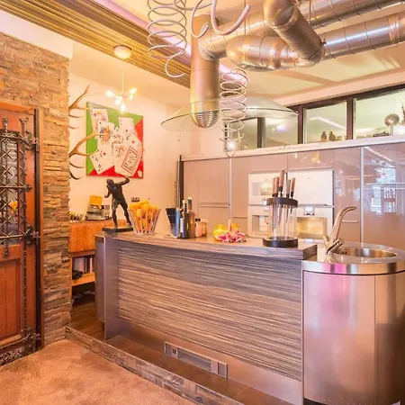 180 M2 Central ....art ...loft ..jacuzzi...horse.. Apartamento